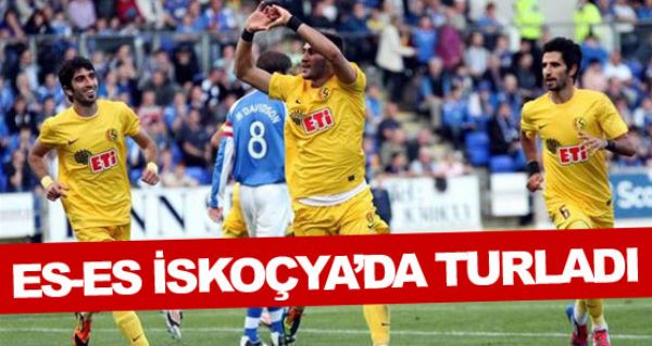 Es-Es skoya'da turlad